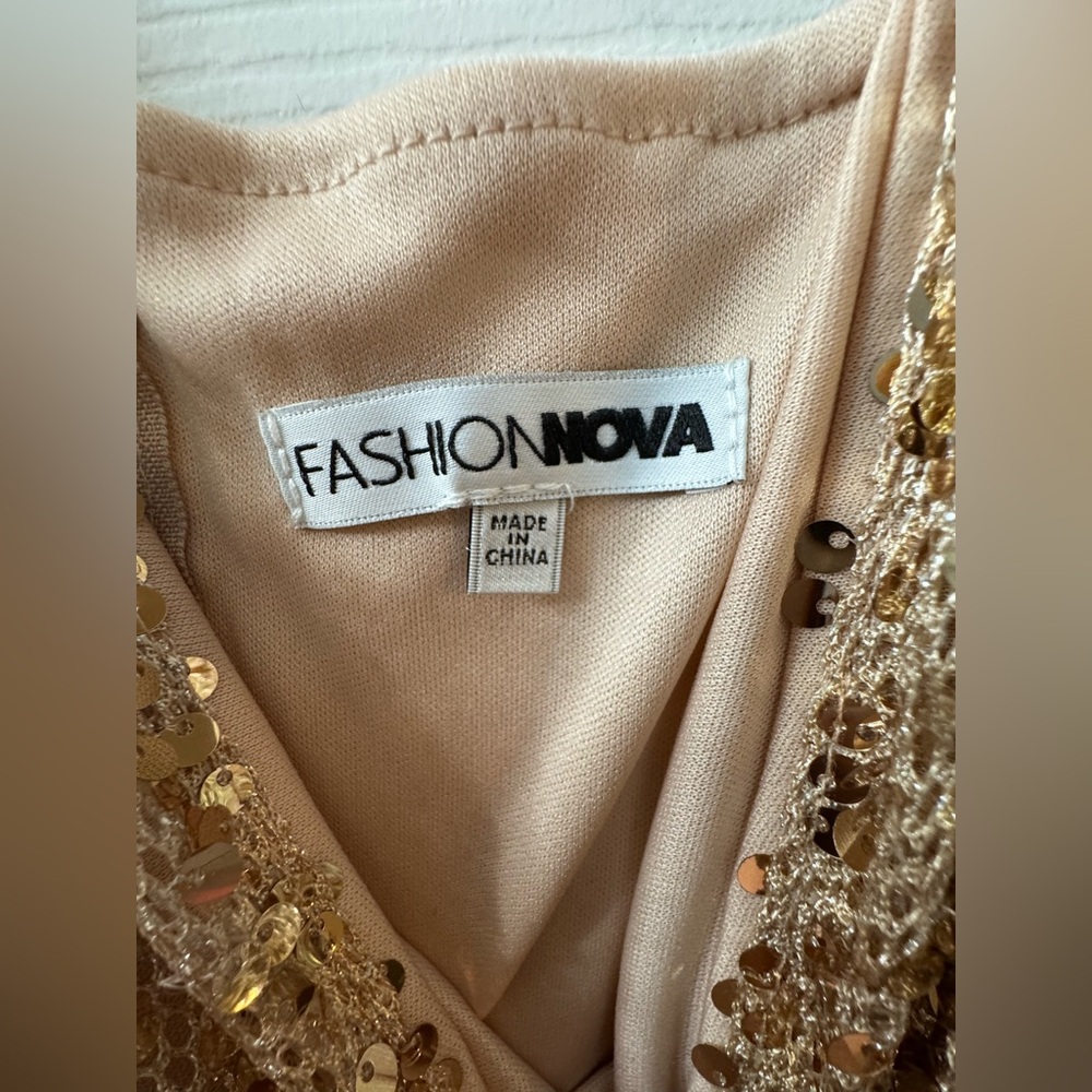 NWOT Fashion Nova Monica Sequin Maxi Dress - Gold - Picture 7 of 8